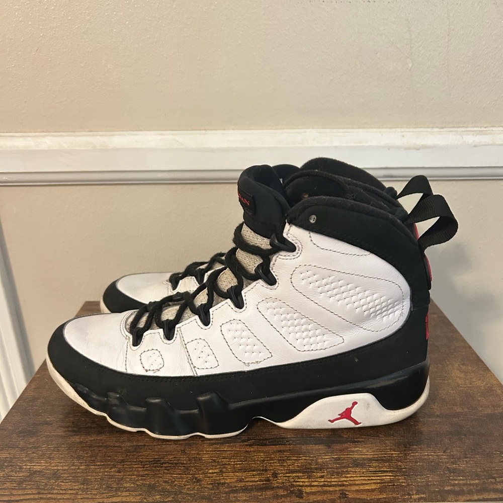 Jordan 9 Space Jam size 8.5